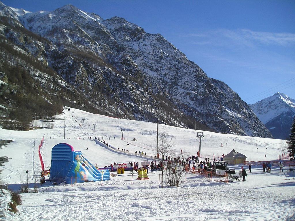 Mont Gele Ξενοδοχείο Ollomont Εξωτερικό φωτογραφία