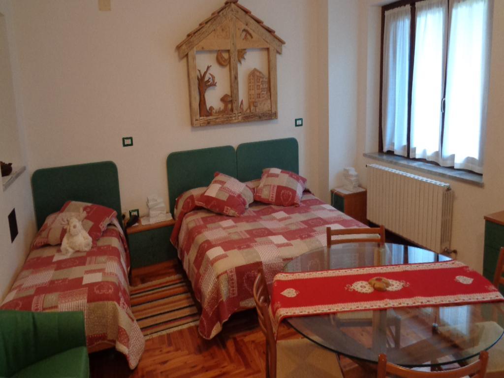 Mont Gele Ξενοδοχείο Ollomont Εξωτερικό φωτογραφία